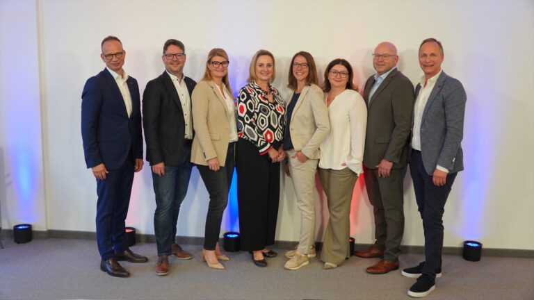 250429 BEST REISEN Aufsichtsrat Und Vorstände Bei Der Hauptversammlung 2025